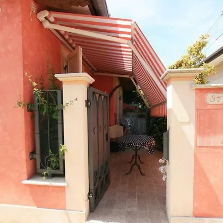 Apartment Casina Rosa Forte dei Marmi